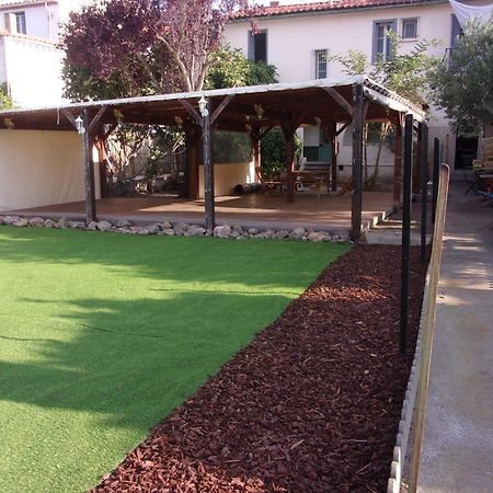 Chez Jean Villa Millas ภายนอก รูปภาพ
